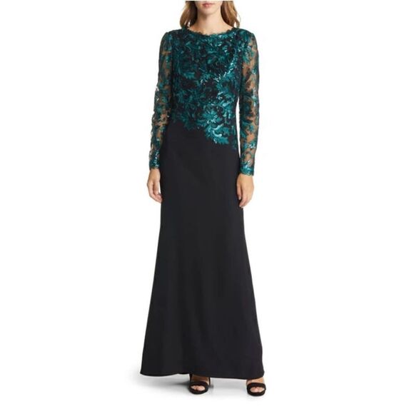 Tadashi Shoji Sequin Bodice Long Sleeve Trumpet Gown in Green